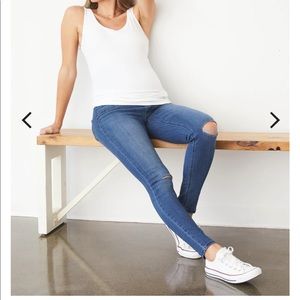Motherhood maternity Jeggings size XS skinny‎ ankle distressed